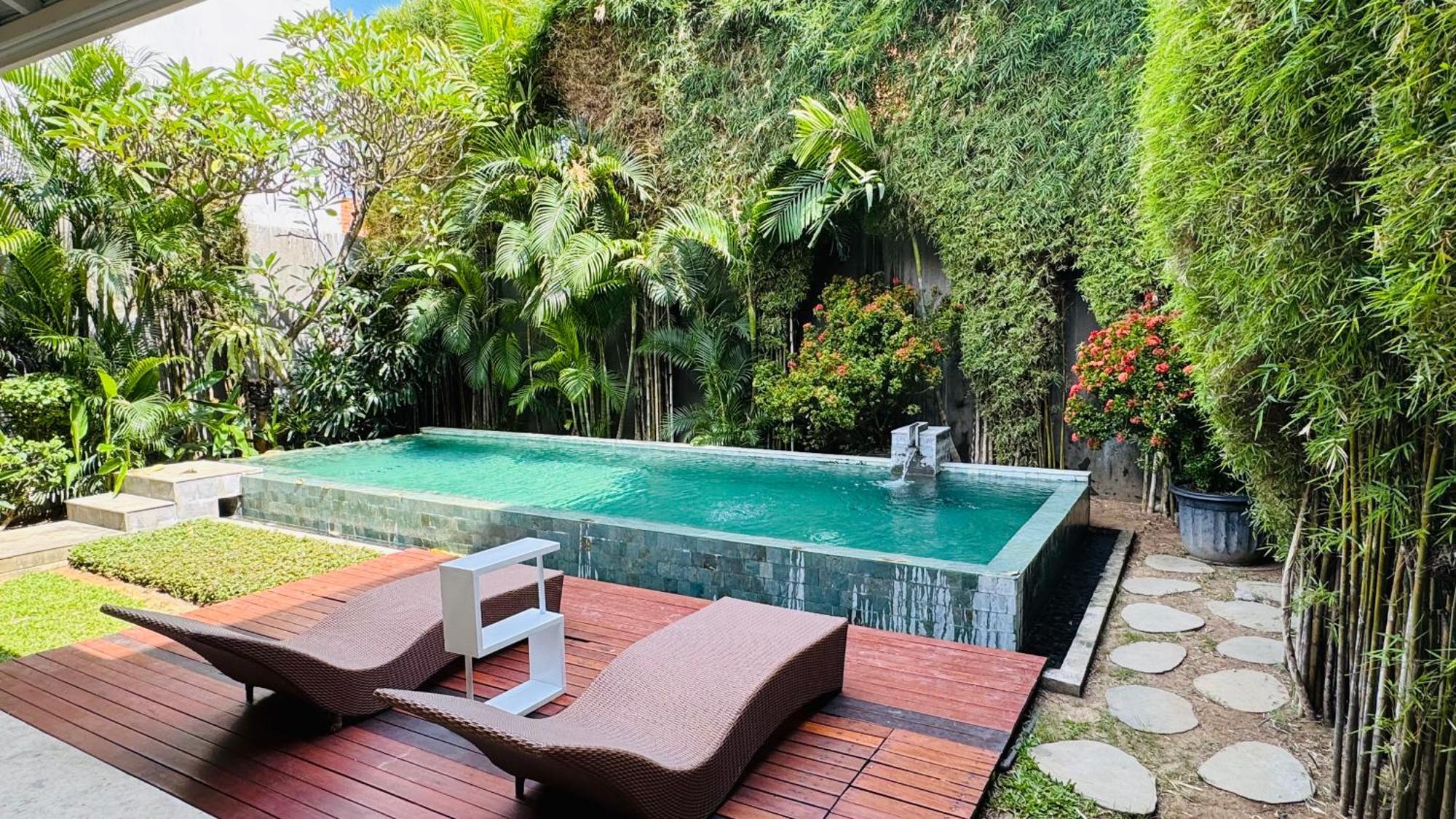 Villa Rainbow Sanur Exteriör bild
